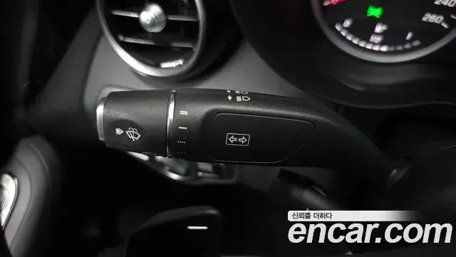 Mercedes-Benz C-Class 2019 — Фото 19/20