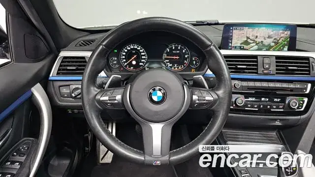 BMW 3 Series 2018 — Фото 13/20
