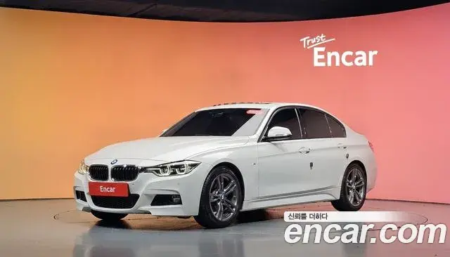 BMW 3 Series 2018 — Фото 1/20