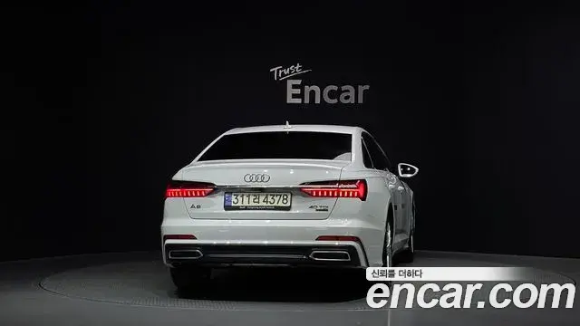 Audi A6 2021 — Фото 4/20