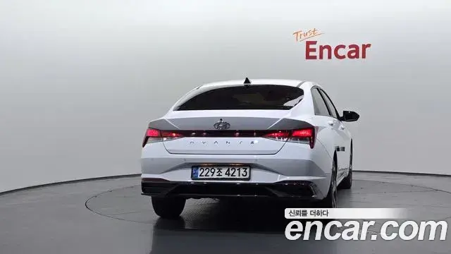 Hyundai Avante 2020 — Фото 4/20