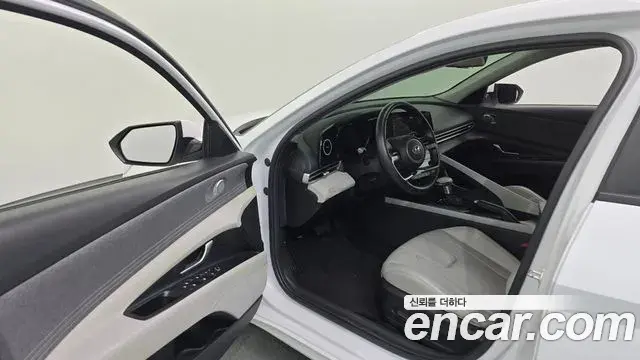 Hyundai Avante 2020 — Фото 10/20