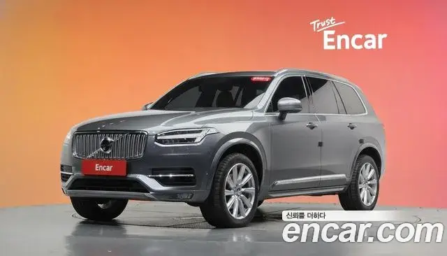 Volvo XC90 2018 — Фото 1/20