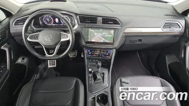 Volkswagen Tiguan Allspace 2023 — Фото 7/20