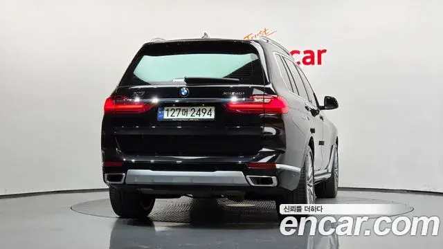 BMW X7 2021 — Фото 4/20
