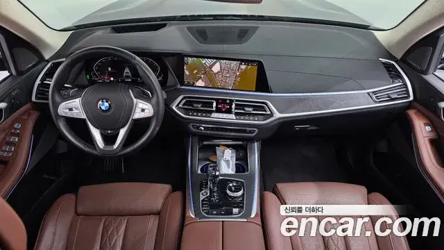 BMW X7 2021 — Фото 7/20