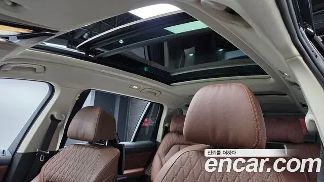 BMW X7 2021 — Фото 19/20