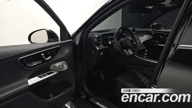 Mercedes-Benz GLC-Class 2023 — Фото 10/20