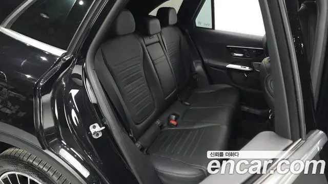 Mercedes-Benz GLC-Class 2023 — Фото 12/20