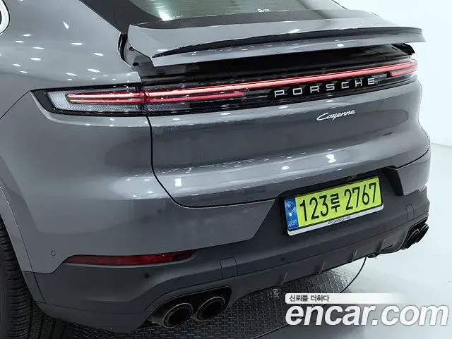 Porsche Cayenne 2024 — Фото 12/20