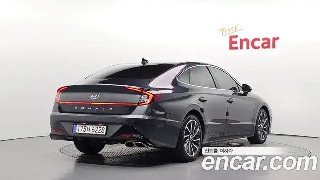 Hyundai Sonata 2020 — Фото 2/20