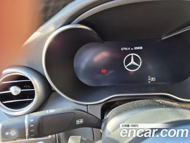 Mercedes-Benz C-Class 2021 — Фото 8/16
