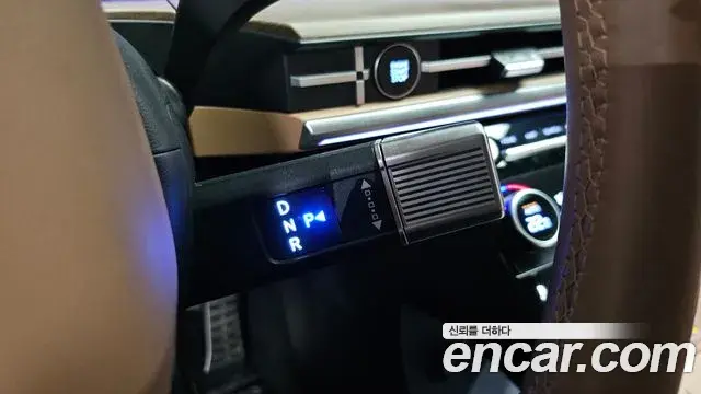 Hyundai Santa Fe 2025 — Photo 9/20