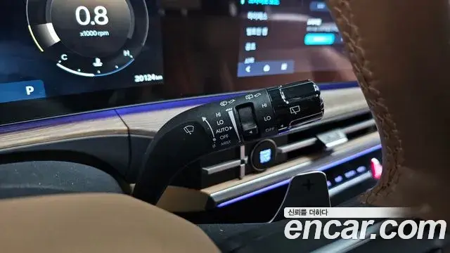 Hyundai Santa Fe 2025 — Photo 16/20