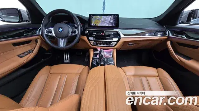 BMW 5 Series 2020 — Фото 7/20
