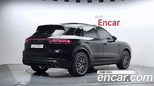 Porsche Cayenne 2019 — Фото 2/20