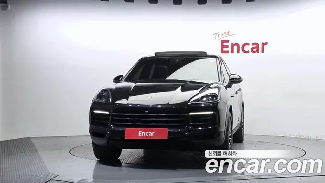Porsche Cayenne 2019 — Фото 3/20