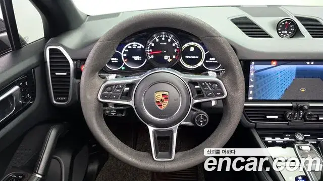 Porsche Cayenne 2019 — Фото 13/20