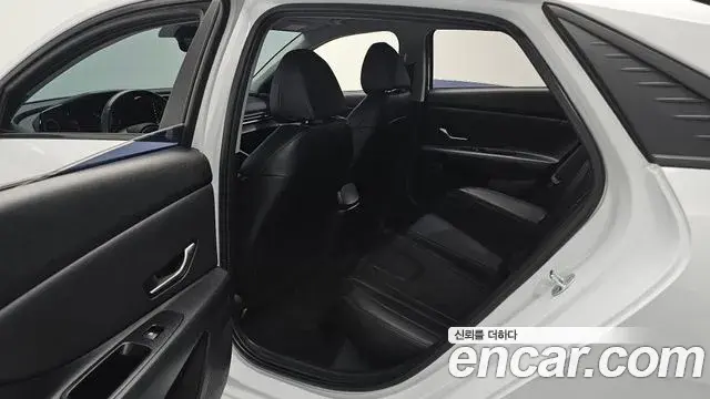 Hyundai Avante 2023 — Фото 12/20