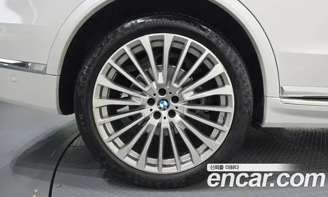 BMW X7 2021 — Фото 5/20