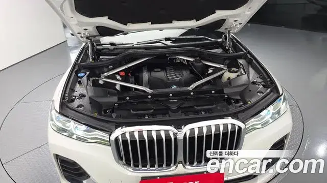 BMW X7 2021 — Фото 6/20