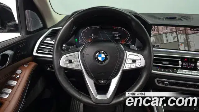 BMW X7 2021 — Фото 13/20