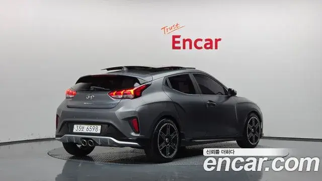Hyundai Veloster 2018 — Фото 2/20