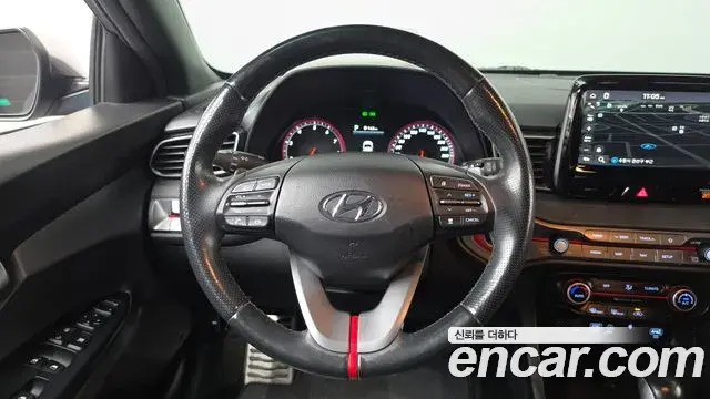 Hyundai Veloster 2018 — Фото 13/20