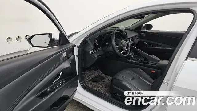 Hyundai Avante 2020 — Фото 10/20