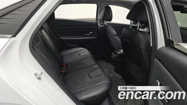 Hyundai Avante 2020 — Фото 12/20