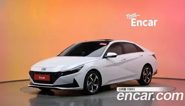 Hyundai Avante 2020 — Фото 1/20