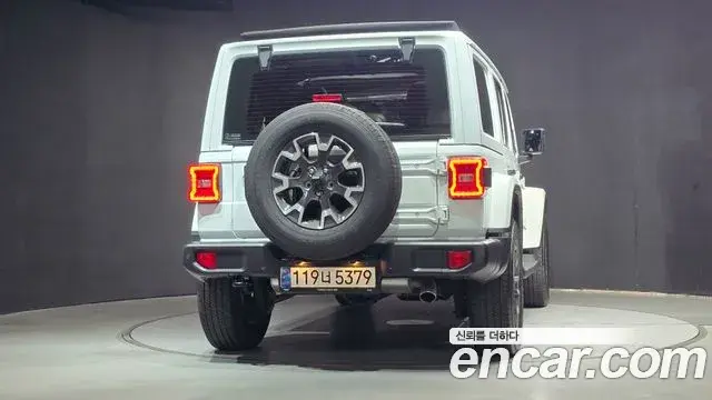 Jeep Wrangler 2024 — Фото 4/20