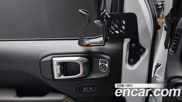 Jeep Wrangler 2024 — Фото 20/20
