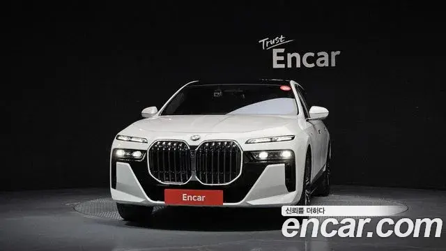 BMW 7 Series 2025 — Photo 3/20