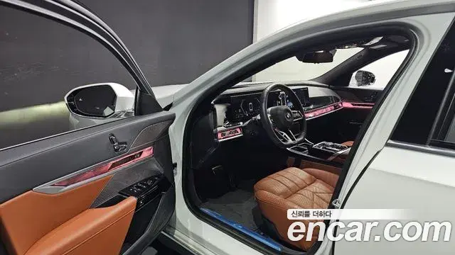 BMW 7 Series 2025 — Photo 10/20