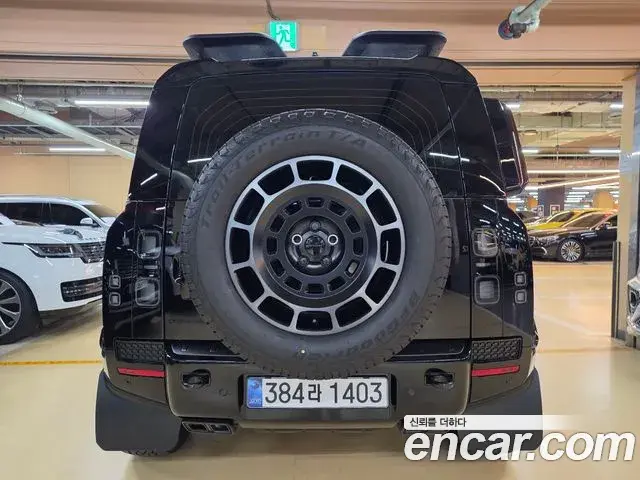 Land Rover Defender 2026 — Фото 3/20