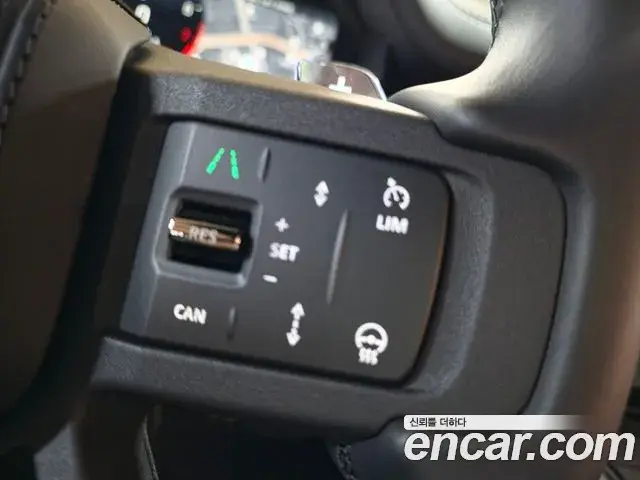 Land Rover Defender 2026 — Фото 18/20