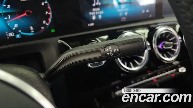 Mercedes-Benz A-Class 2021 — Фото 9/20