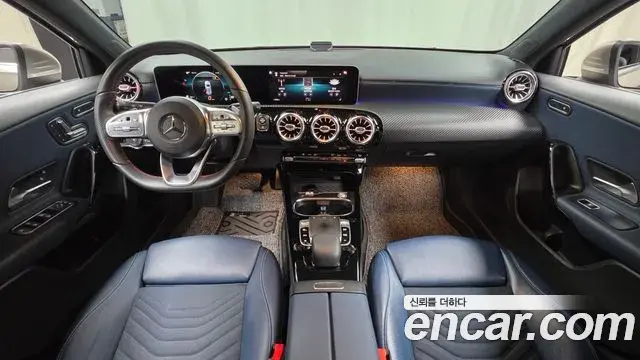 Mercedes-Benz A-Class 2019 — Фото 7/20