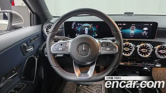 Mercedes-Benz A-Class 2019 — Фото 15/20