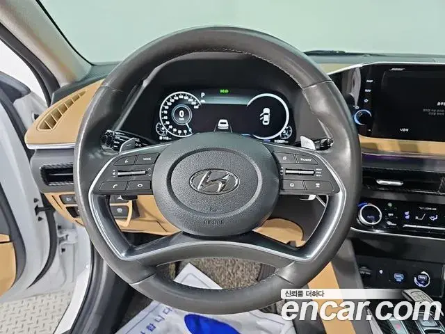 Hyundai Sonata 2019 — Фото 8/18