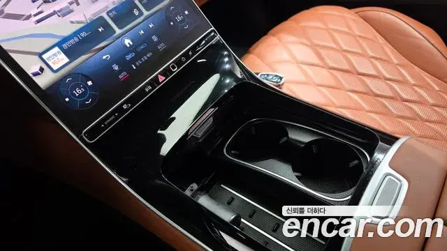 Mercedes-Benz S-Class 2022 — Photo 9/20