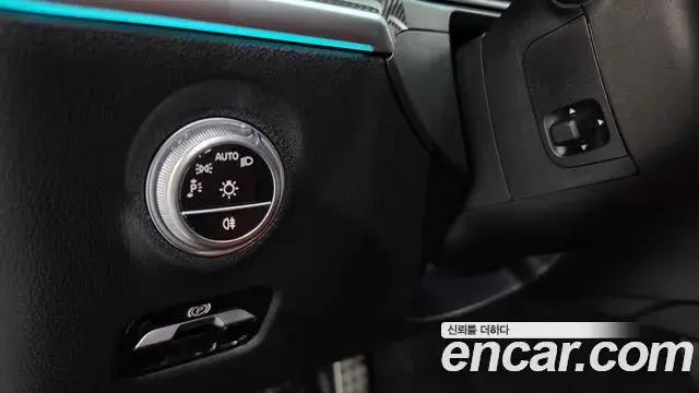 Mercedes-Benz C-Class 2023 — Фото 15/20