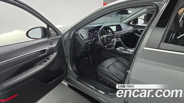 Hyundai Sonata 2022 — Фото 10/20