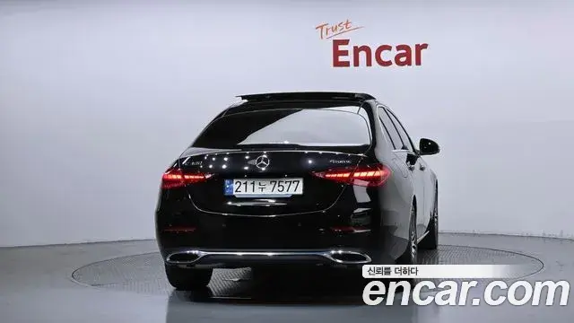 Mercedes-Benz C-Class 2024 — Фото 4/20