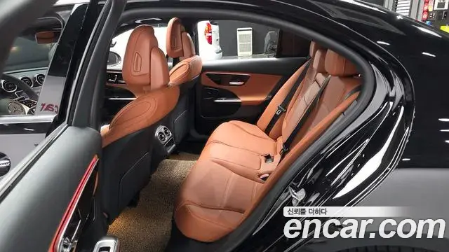 Mercedes-Benz C-Class 2024 — Фото 12/20
