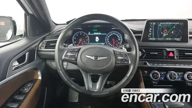 Genesis G70 2018 — Photo 7/20
