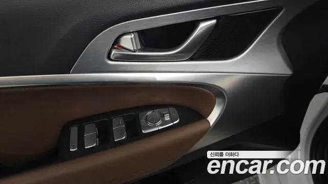 Genesis G70 2018 — Photo 16/20