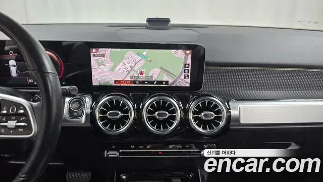 Mercedes-Benz GLB-Class 2020 — Фото 14/20