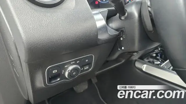 Mercedes-Benz GLB-Class 2020 — Фото 19/20